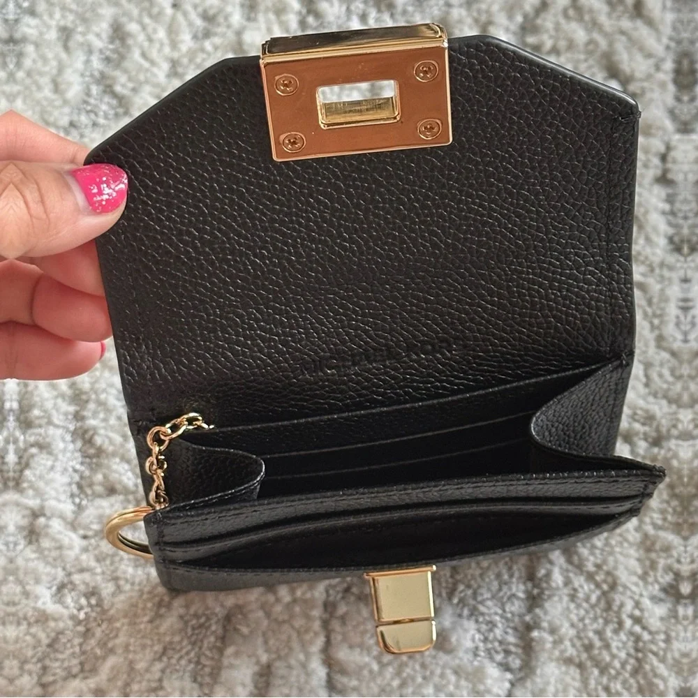 NWOT Michael Kors “Cassie” Key Chain Wallet - Picture 5 of 10
